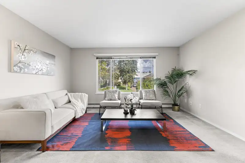 620 THIRTEENTH STREET - photo 1 of 32