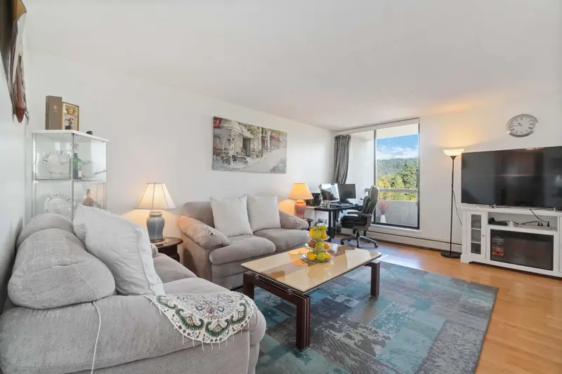 1201 3755 BARTLETT COURT - photo 4 of 25