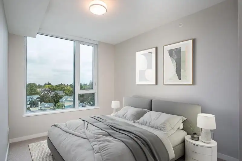 811 2888 CAMBIE STREET - photo 4 of 40