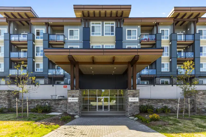 214 9450 ROBSON STREET - photo 2 of 31