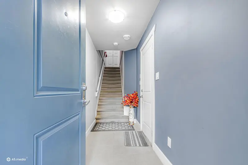 19 12036 66 AVENUE - photo 4 of 25