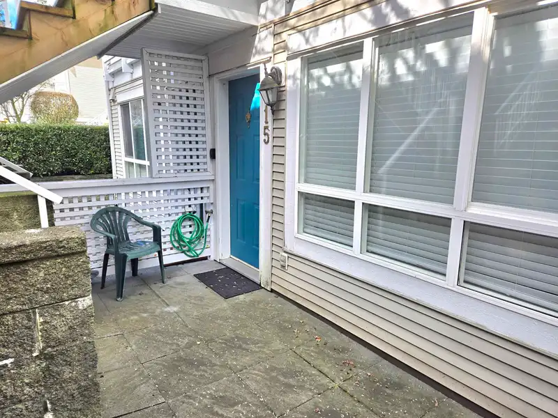 15 6577 SOUTHOAKS CRESCENT - photo 3 of 21