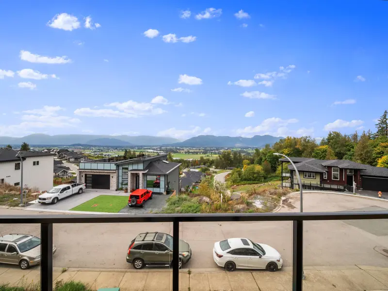 8204 HARVEST PLACE - photo 3 of 25