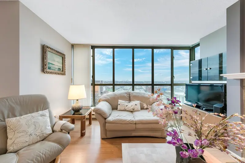 1904 1188 QUEBEC STREET - photo 4 of 25