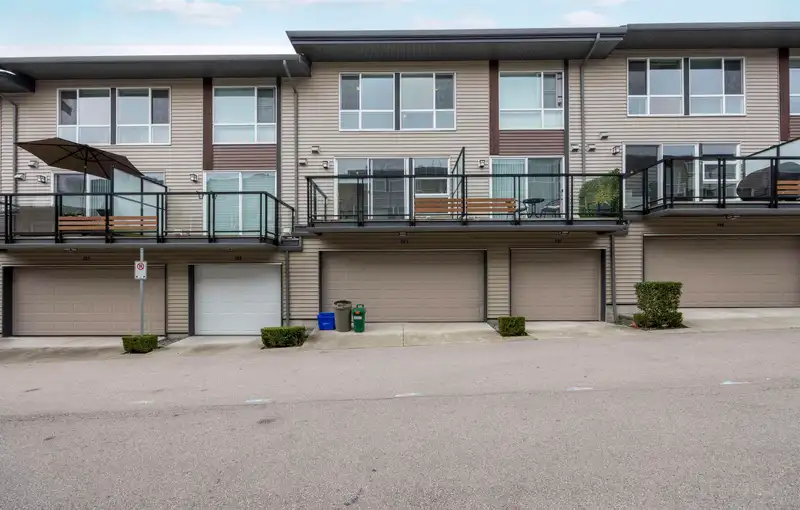 123 2228 162 STREET - photo 2 of 33