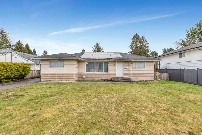 8498 N 122 STREET - photo 1 of 22