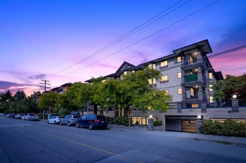 412 5488 198 STREET - photo 1 of 20