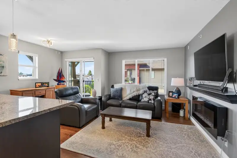 412 5488 198 STREET - photo 2 of 20