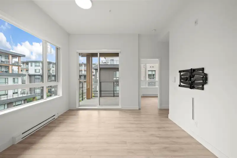 401 735 ANSKAR COURT - photo 2 of 35