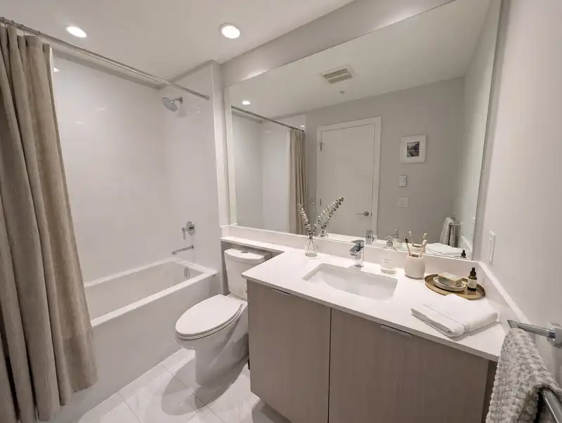 308 615 COTTONWOOD AVENUE - photo 2 of 18