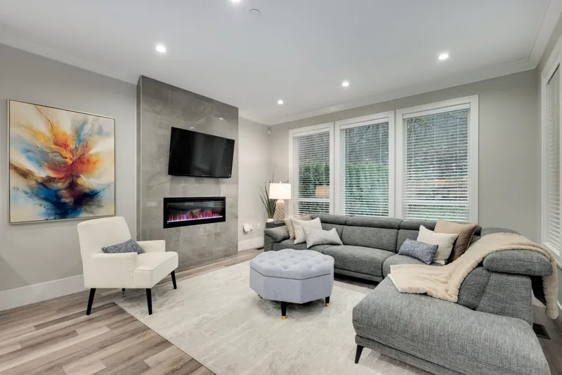 311 AVALON DRIVE - photo 3 of 25