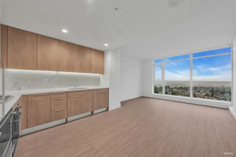 2302 6398 SILVER AVENUE - photo 3 of 27