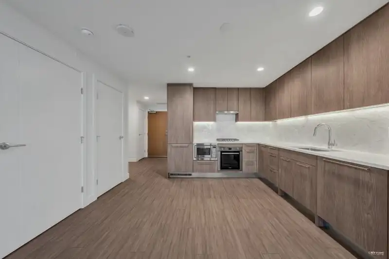 2302 6398 SILVER AVENUE - photo 4 of 27