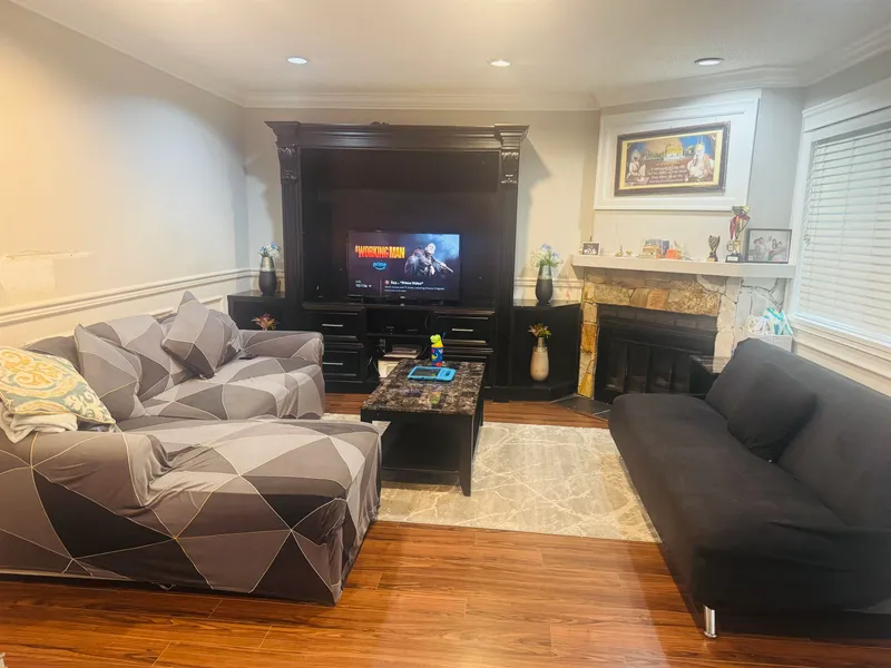 13317 70B AVENUE - photo 3 of 18