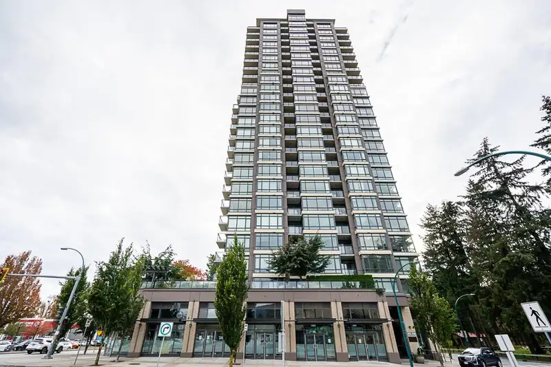 504 2789 SHAUGHNESSY STREET - photo 2 of 39