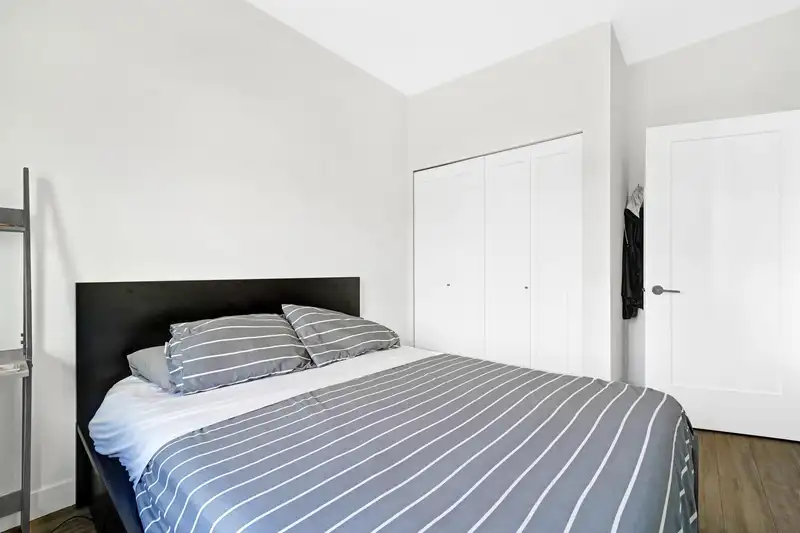 304 2408 GRANT STREET - photo 3 of 22