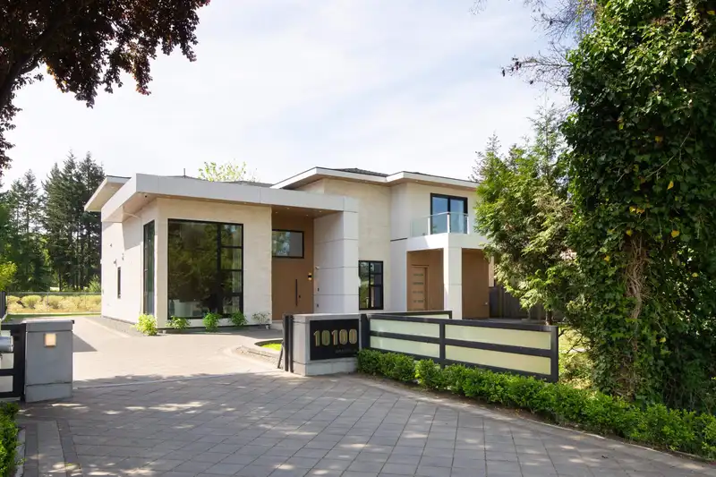 10100 GRANVILLE AVENUE - photo 1 of 39