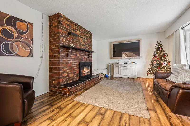 6396 SUMAS PRAIRIE ROAD - photo 3 of 25