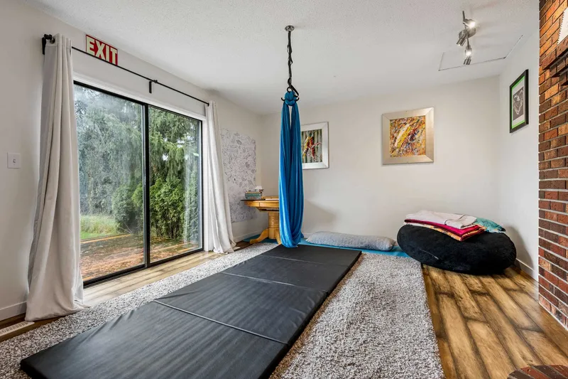 6396 SUMAS PRAIRIE ROAD - photo 4 of 25