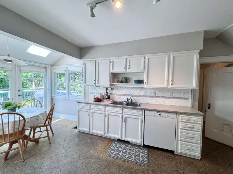 3941 W 23RD AVENUE - photo 4 of 26