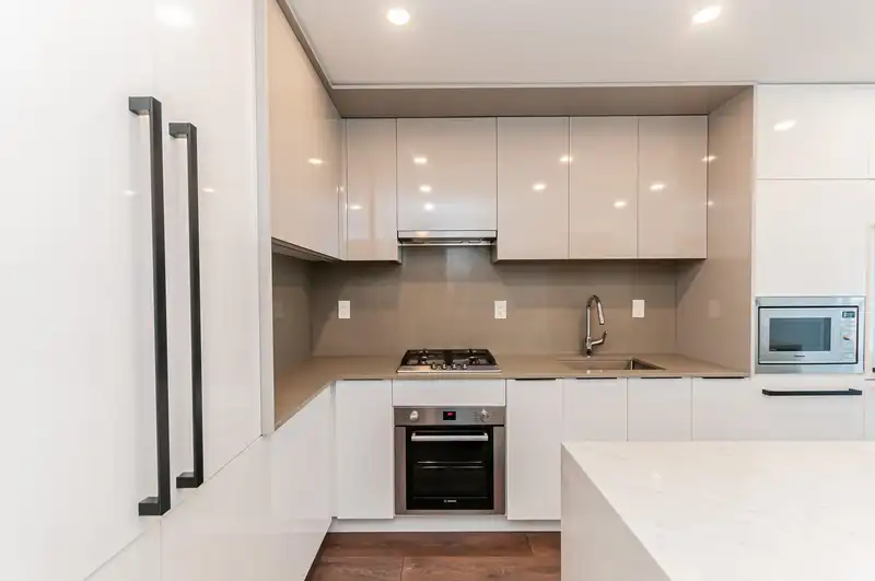 2410 4711 HAZEL STREET - photo 2 of 28