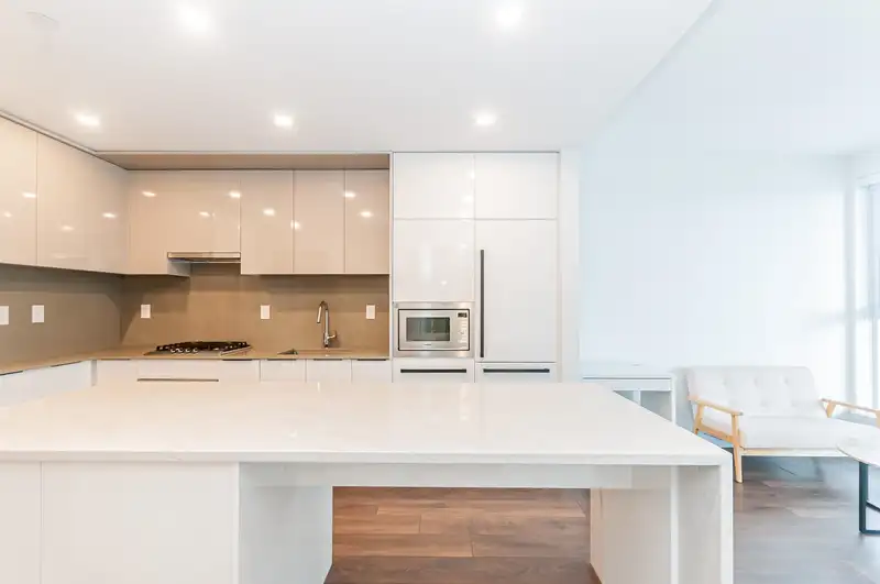 2410 4711 HAZEL STREET - photo 4 of 28