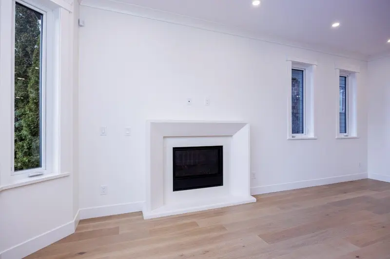 254 E 18TH STREET - photo 4 of 25