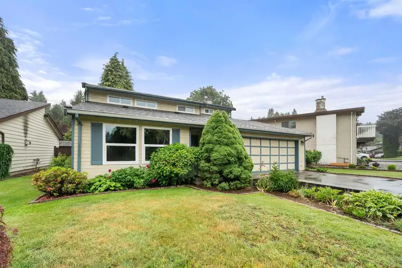 1048 LOMBARDY DRIVE - photo 3 of 38