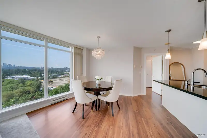 807 2133 DOUGLAS ROAD - photo 4 of 22