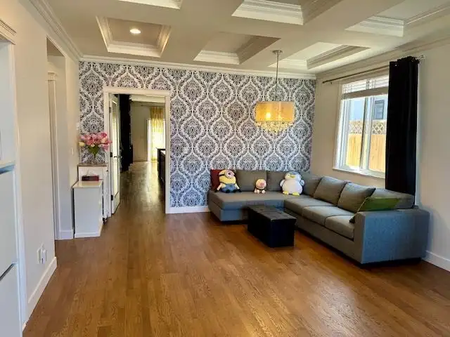 7966 EDMONDS STREET - photo 4 of 34