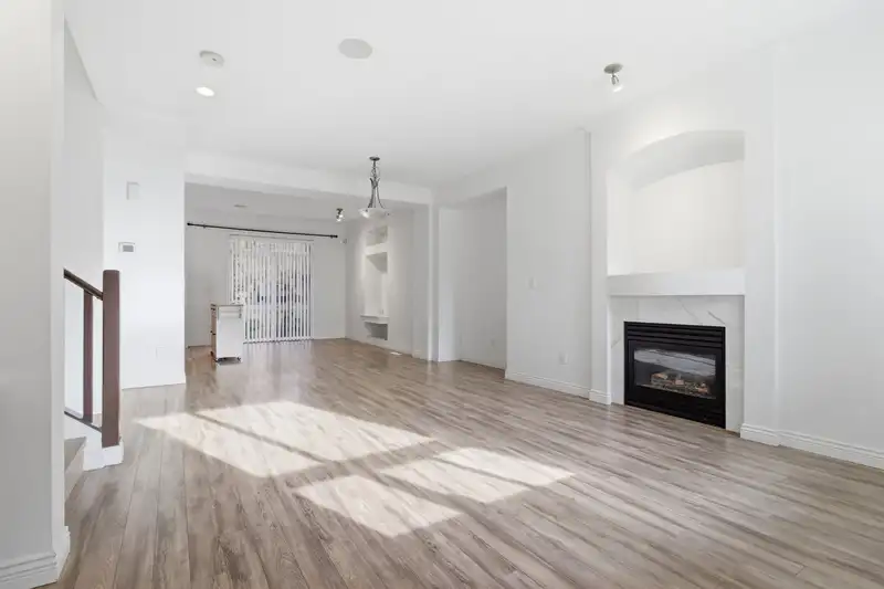 48 15168 66A AVENUE - photo 4 of 31