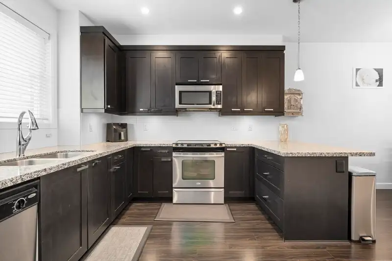 4 8713 158 STREET - photo 1 of 31