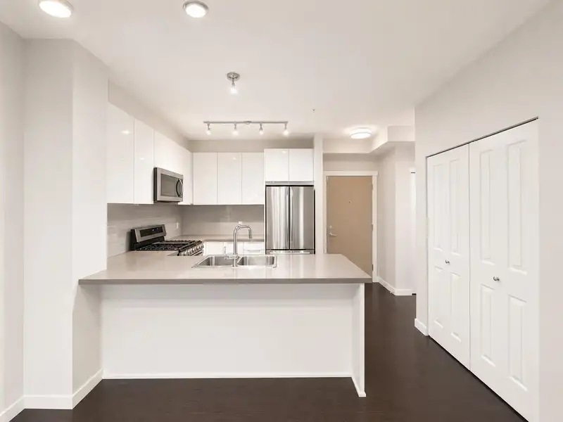 108 607 COTTONWOOD AVENUE - photo 3 of 20