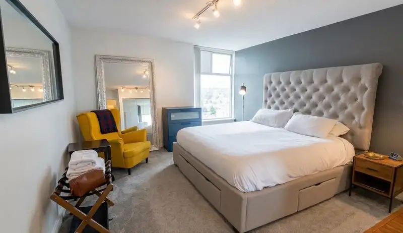 605 1045 QUAYSIDE DRIVE - photo 1 of 18