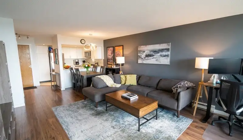 605 1045 QUAYSIDE DRIVE - photo 4 of 18