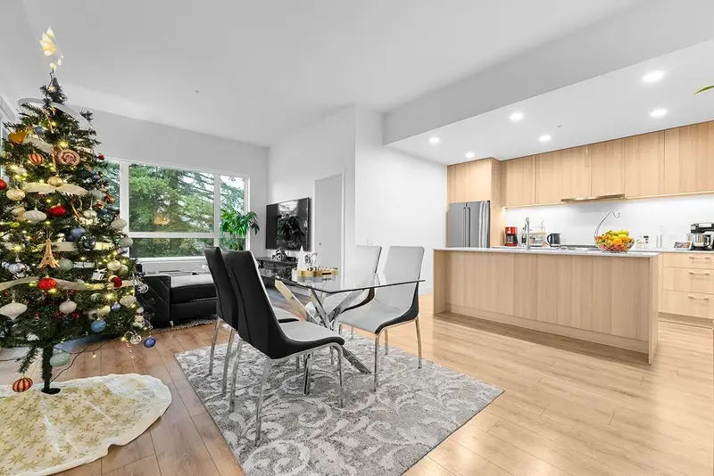 411 735 ANSKAR COURT - photo 2 of 25