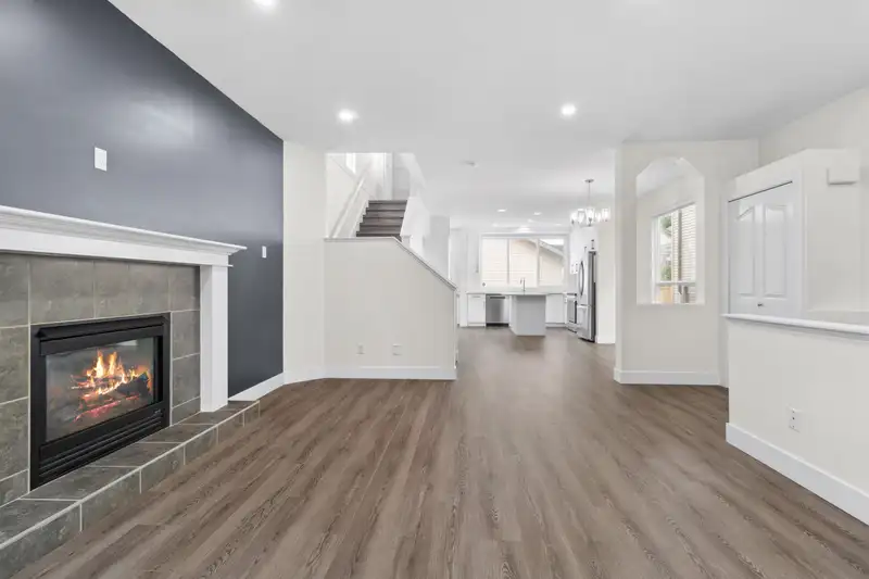 10320 243 STREET - photo 4 of 27