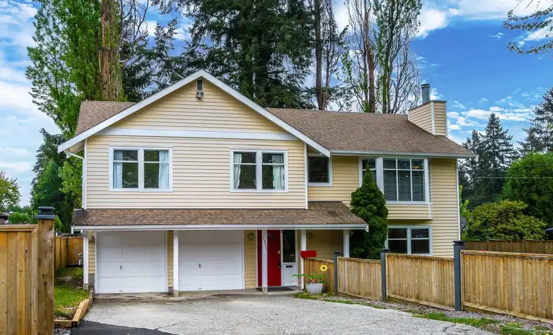 1853 WINDERMERE AVENUE - photo 1 of 29