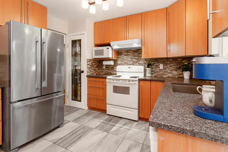 1853 WINDERMERE AVENUE - photo 3 of 29