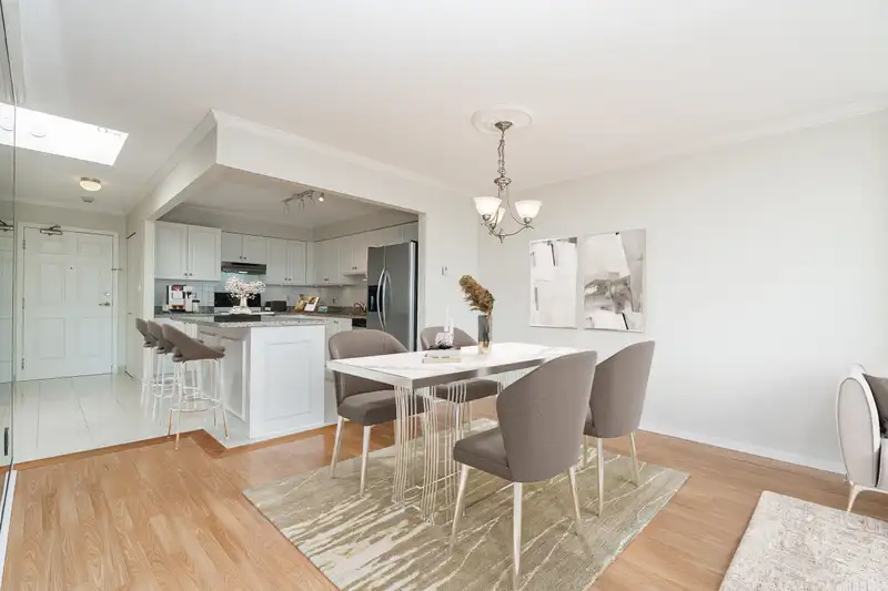 1703 15030 101 AVENUE - photo 3 of 27