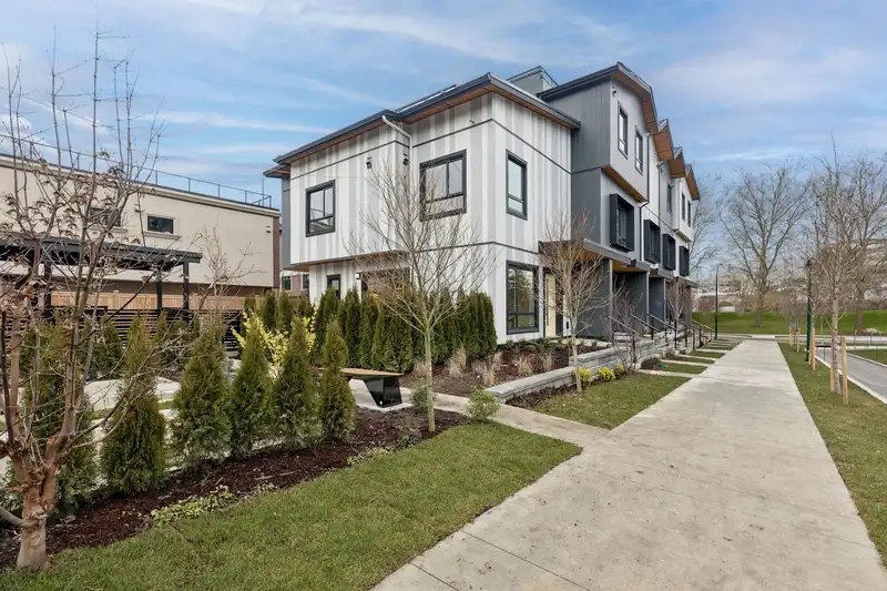 4817 LAUREL STREET - photo 1 of 23