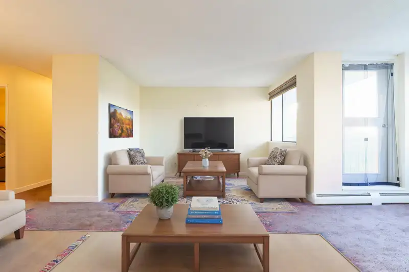 707 7100 GILBERT ROAD - photo 4 of 29