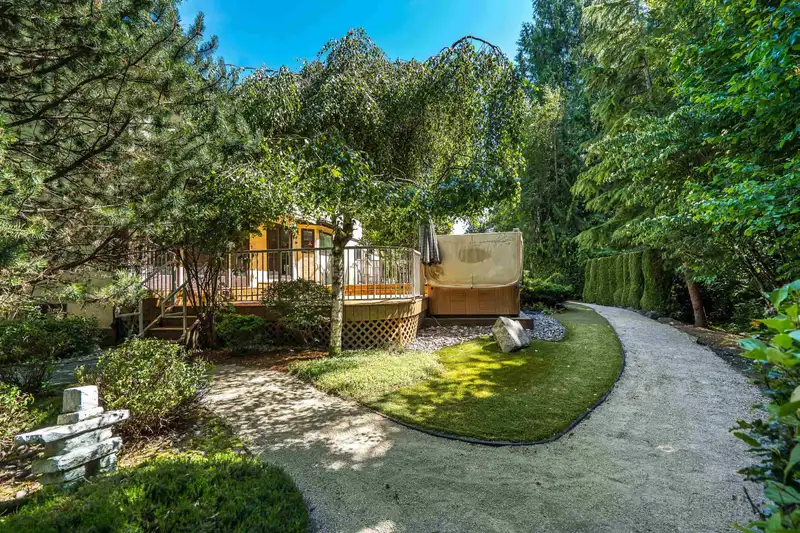 8675 222A STREET - photo 4 of 39