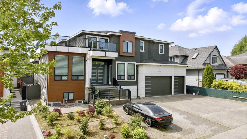 27038 25A AVENUE - photo 2 of 25