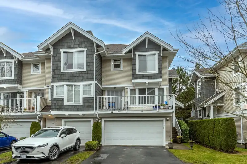 74 20760 DUNCAN WAY - photo 2 of 40