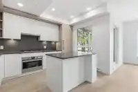 203 2268 E BROADWAY - thumbnail 1