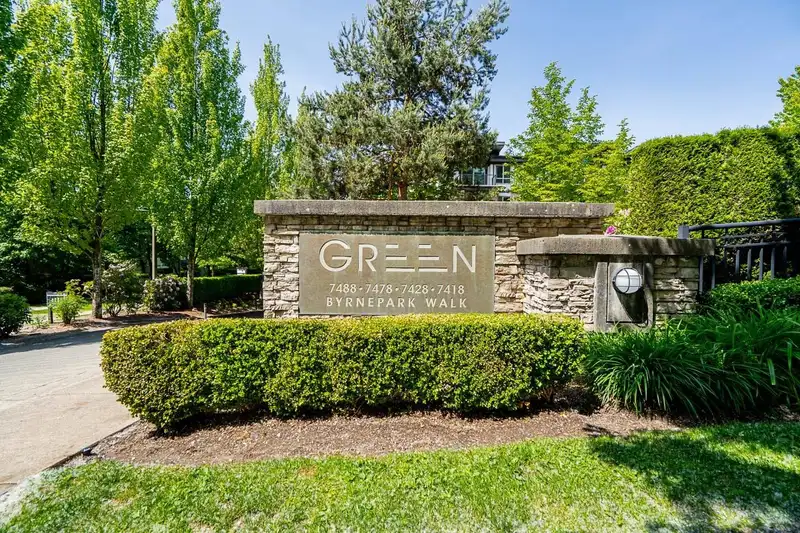 602 7478 BYRNEPARK WALK - photo 4 of 40