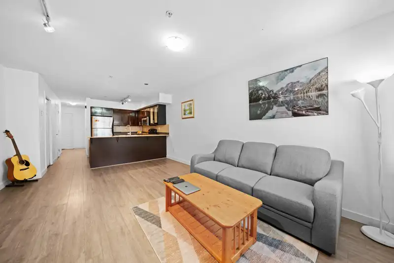 110 13958 108 AVENUE - photo 1 of 29