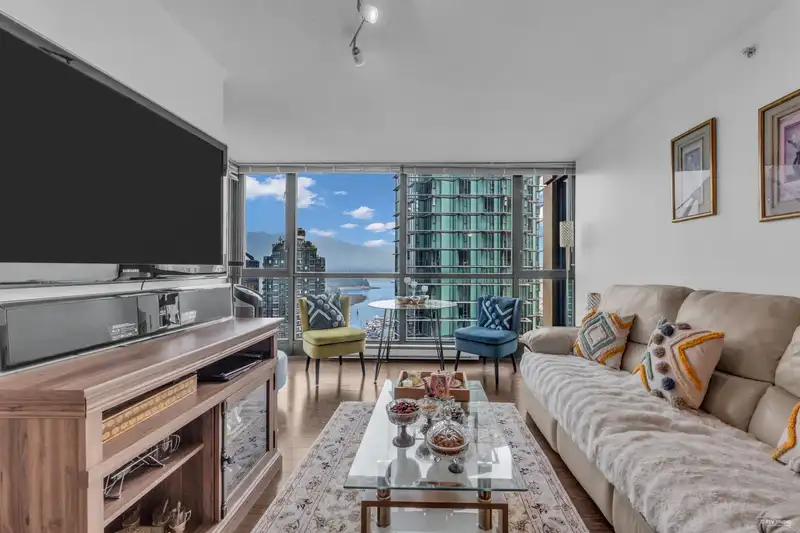 1905 1331 ALBERNI STREET - photo 1 of 30
