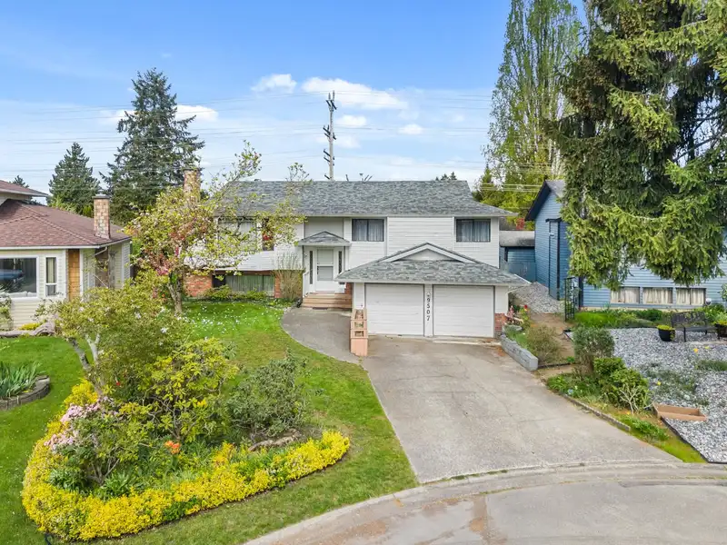 9507 204B STREET - photo 3 of 36